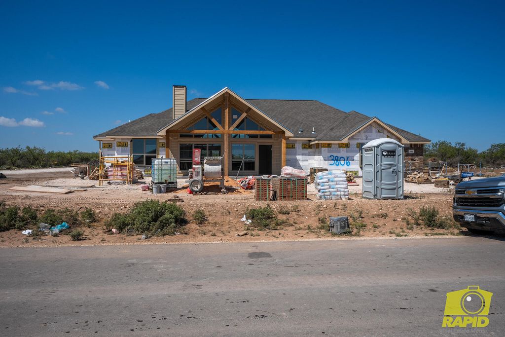 Image 1 of property listing at 3806 Wildebeest Way, San Angelo, TX 76901