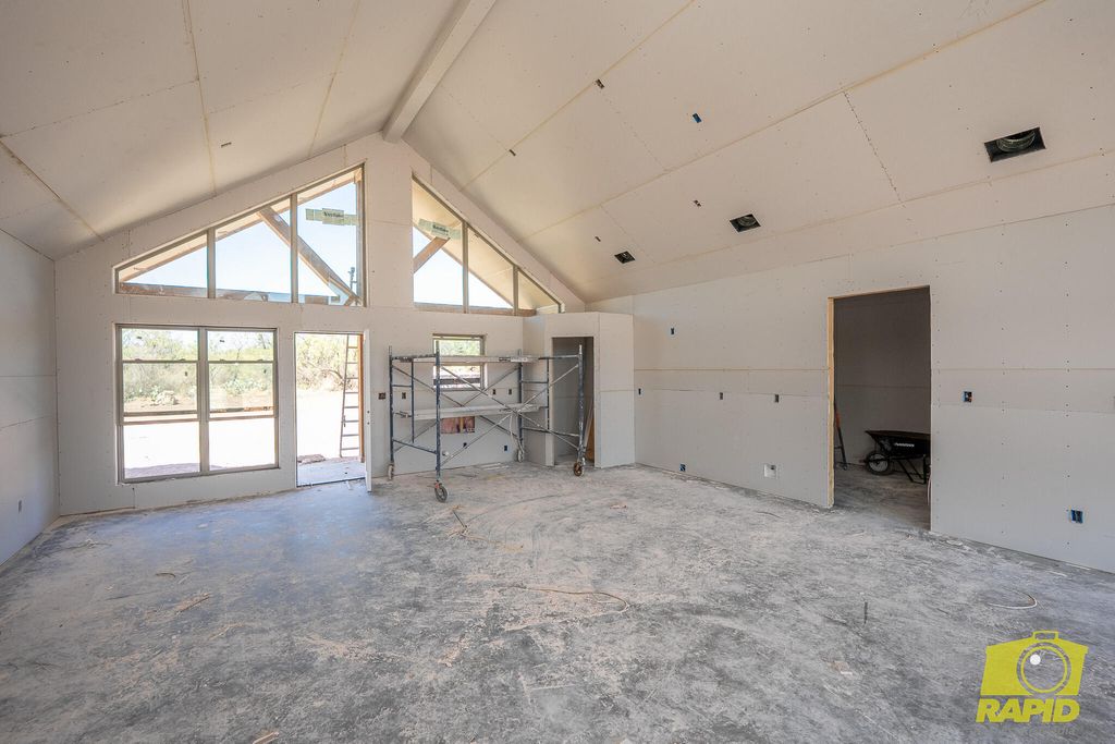 Image 4 of property listing at 3806 Wildebeest Way, San Angelo, TX 76901