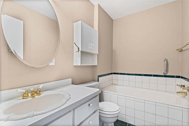 6738 Bay Road, Mobile, AL 36605