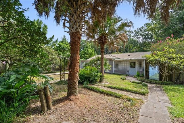 6738 Bay Road, Mobile, AL 36605
