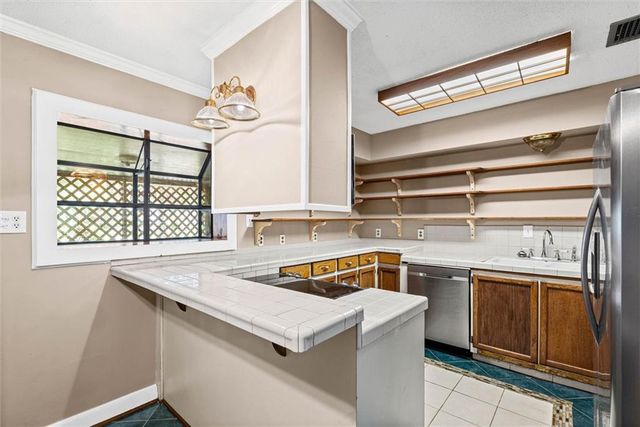 6738 Bay Road, Mobile, AL 36605