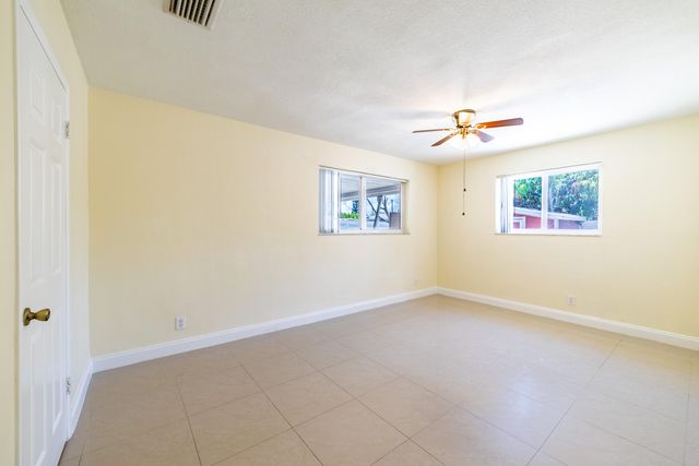 3730 NE 13th Terrace, Pompano Beach, FL 33064