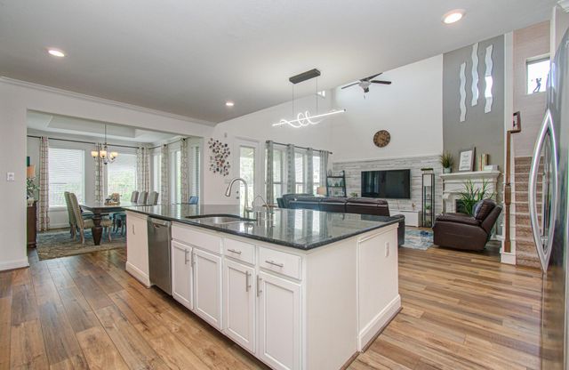 13403 Noble Landing Lane, Rosharon, TX 77583