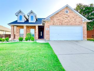 6468 Payton Drive, Fort Worth, TX 76131