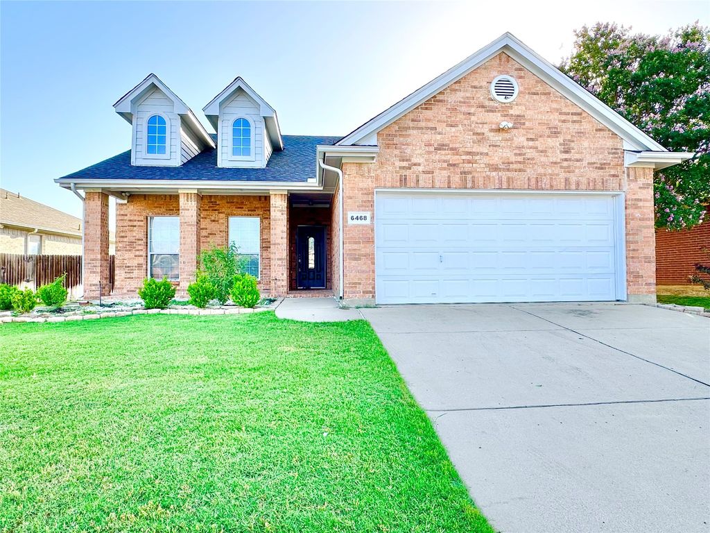 6468 Payton Drive, Fort Worth, TX 76131