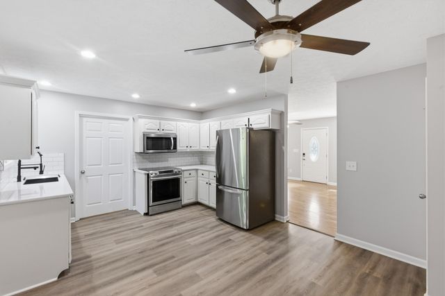 45 Bill Ct, Waverly, TN 37185