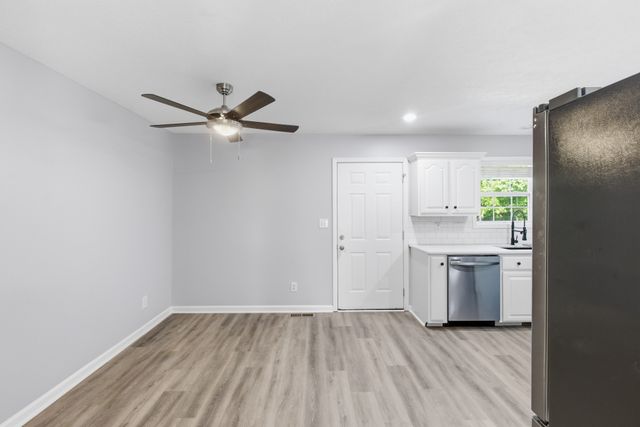 45 Bill Ct, Waverly, TN 37185
