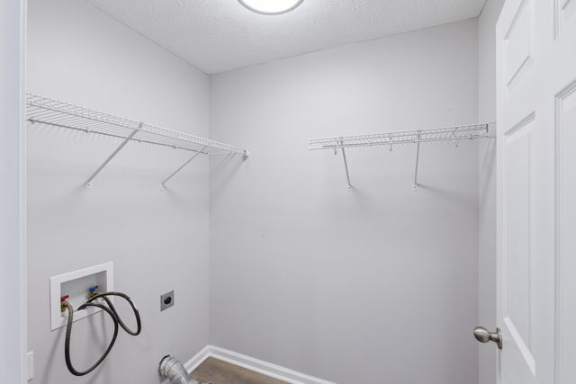 45 Bill Ct, Waverly, TN 37185