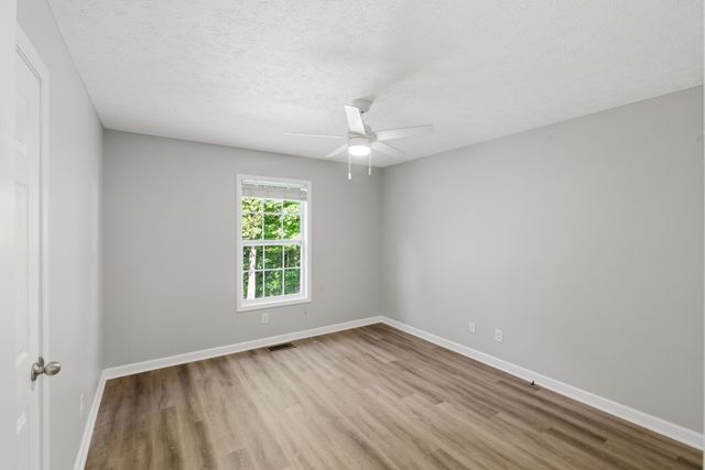 45 Bill Ct, Waverly, TN 37185