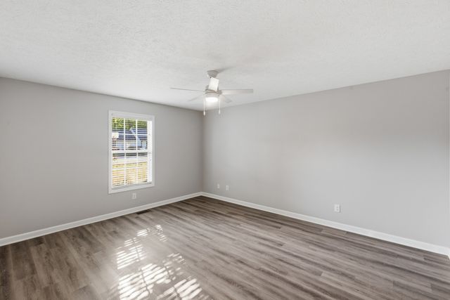 45 Bill Ct, Waverly, TN 37185