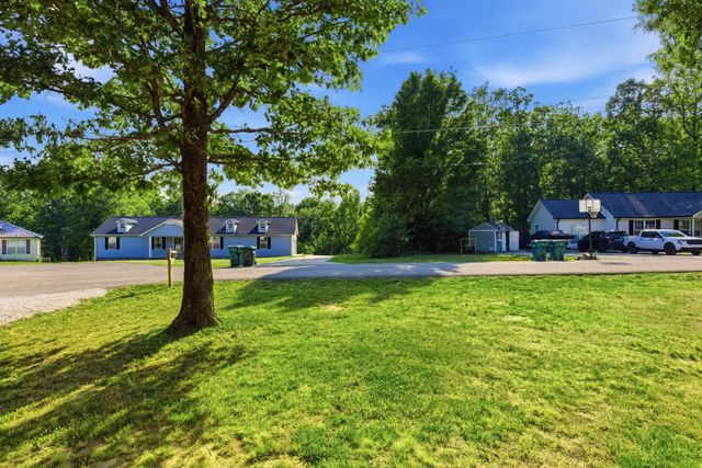 45 Bill Ct, Waverly, TN 37185