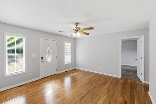 45 Bill Ct, Waverly, TN 37185