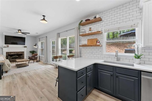 4380 Clairesbrook Lane, Acworth, GA 30101