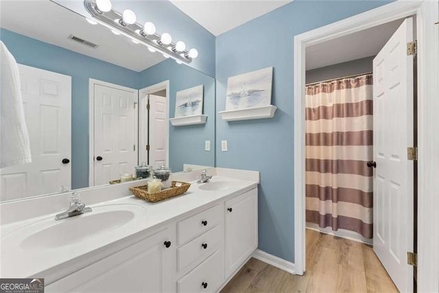 4380 Clairesbrook Lane, Acworth, GA 30101