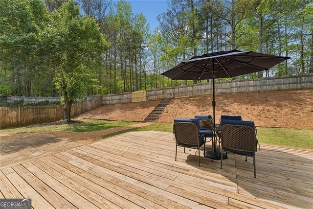 4380 Clairesbrook Lane, Acworth, GA 30101