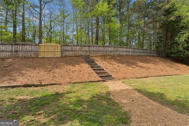 4380 Clairesbrook Lane, Acworth, GA 30101