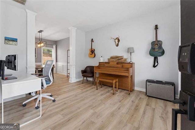 4380 Clairesbrook Lane, Acworth, GA 30101