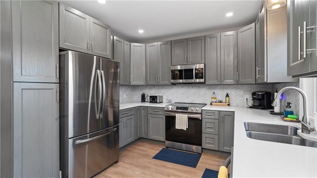 11 IVY Street, West Warwick, RI 02893