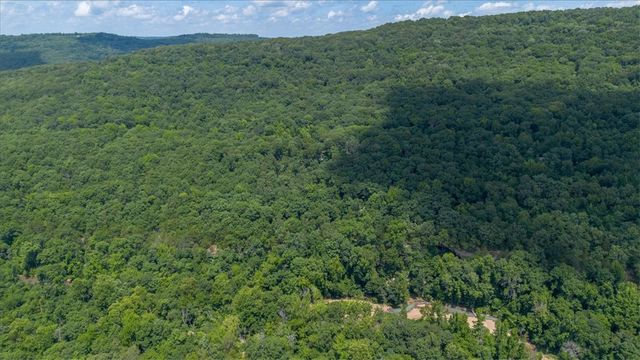 10619 Old Cabin Road, Winslow, AR 72959
