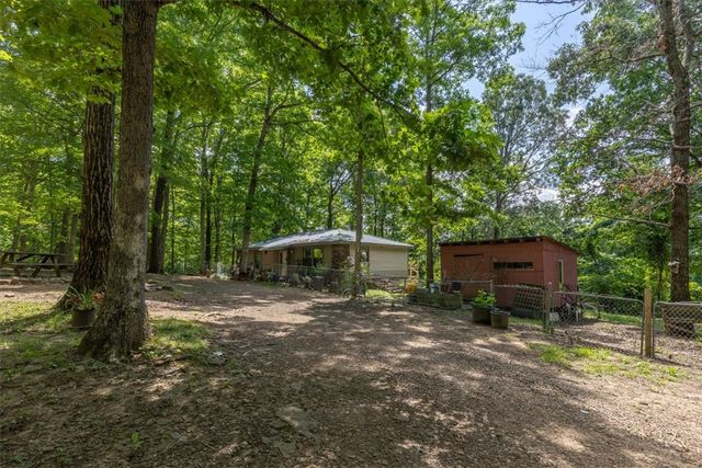 10619 Old Cabin Road, Winslow, AR 72959
