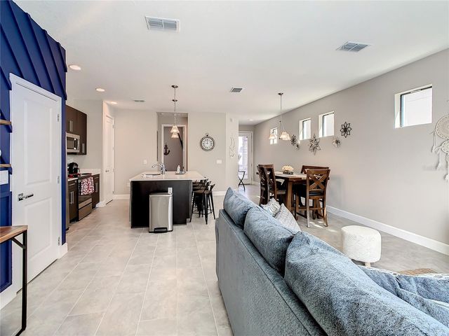 208 VILLA DOMANI CIRCLE, Davenport, FL 33896