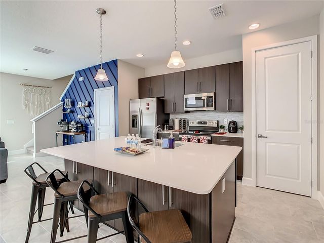 208 VILLA DOMANI CIRCLE, Davenport, FL 33896