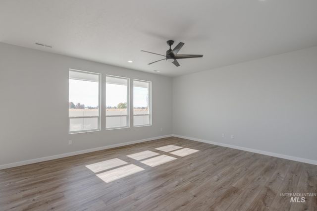 17381 N Aspen Springs Way, Nampa, ID 83687