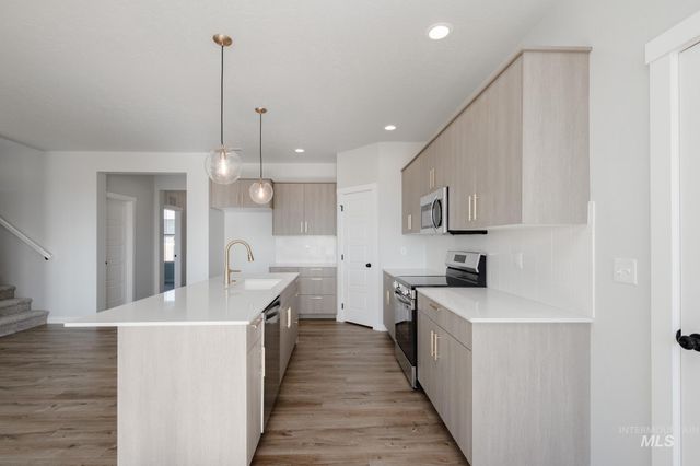 17381 N Aspen Springs Way, Nampa, ID 83687