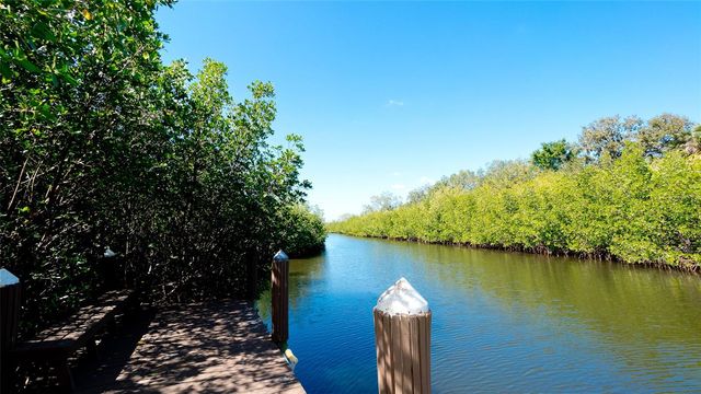 540 MAST DRIVE, Bradenton, FL 34208