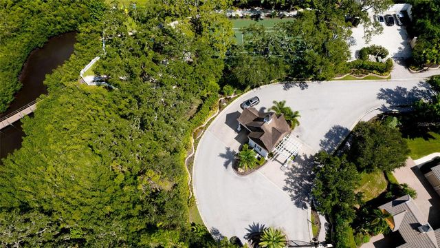 540 MAST DRIVE, Bradenton, FL 34208