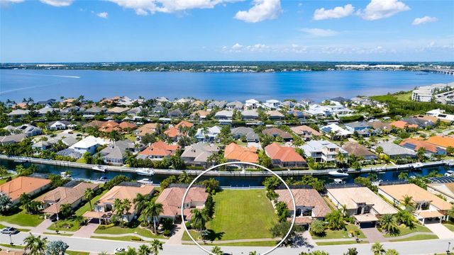540 MAST DRIVE, Bradenton, FL 34208