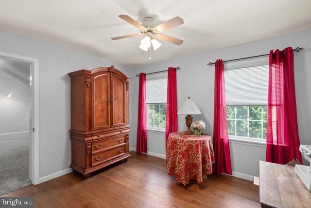 208 SUMMERS LN, New Freedom, PA 17349