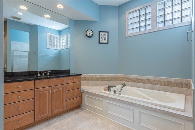 1027 Wild Hickory Lane, Washington Twp, OH 45458