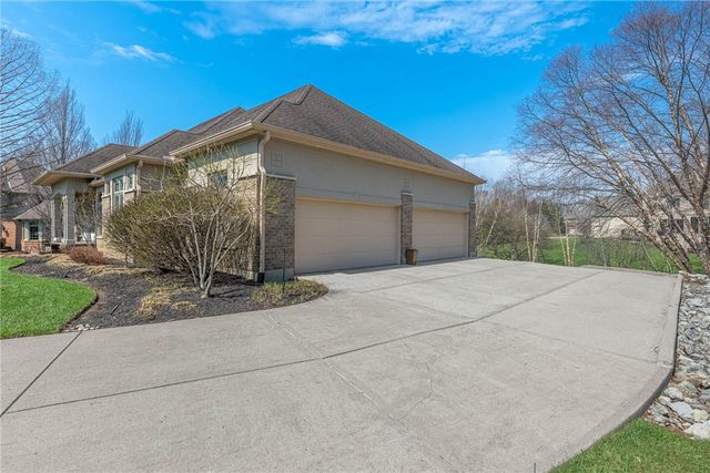 1027 Wild Hickory Lane, Washington Twp, OH 45458