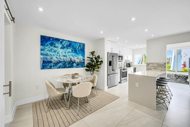 425 Bayshore Drive 15, Fort Lauderdale, FL 33304