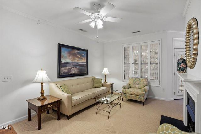 8241 Allyns Landing Way 301, Raleigh, NC 27615