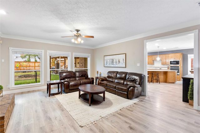 2509 Lakeside Drive, Seabrook, TX 77586