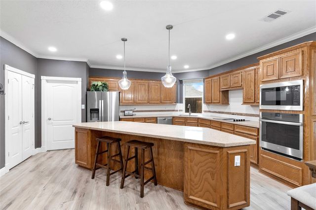 2509 Lakeside Drive, Seabrook, TX 77586