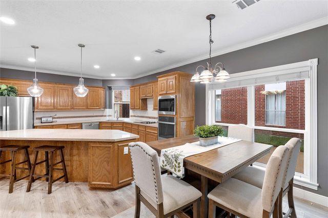 2509 Lakeside Drive, Seabrook, TX 77586