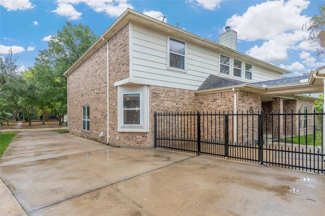 2509 Lakeside Drive, Seabrook, TX 77586