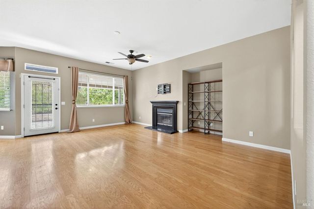 1046 Allen St, Petaluma, CA 94954