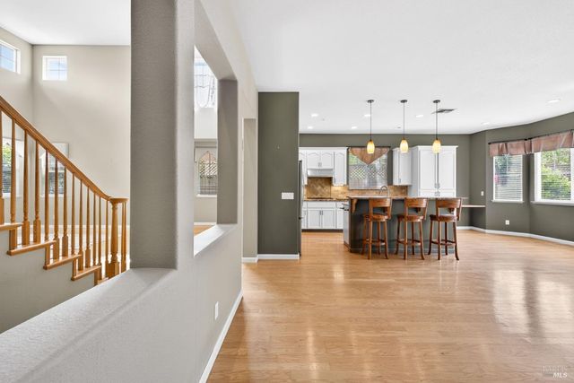 1046 Allen St, Petaluma, CA 94954