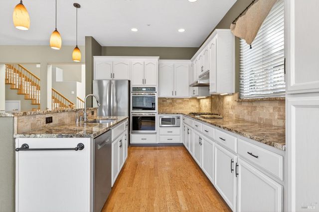 1046 Allen St, Petaluma, CA 94954