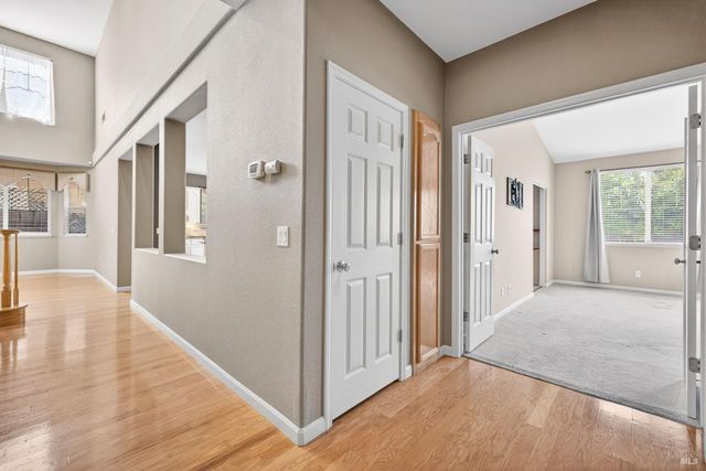 1046 Allen St, Petaluma, CA 94954