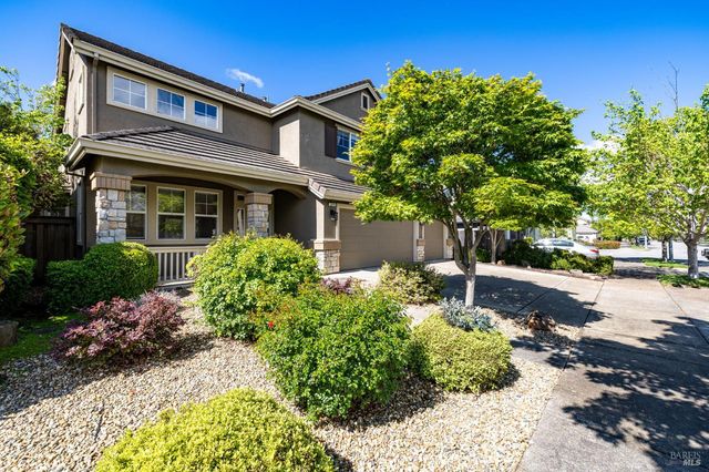 1046 Allen St, Petaluma, CA 94954