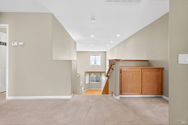 1046 Allen St, Petaluma, CA 94954