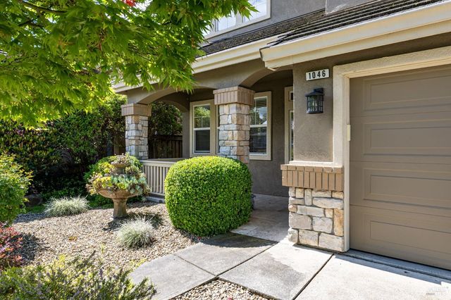 1046 Allen St, Petaluma, CA 94954