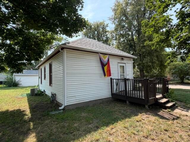 2429 S 8TH Street, Council Bluffs, IA 51501
