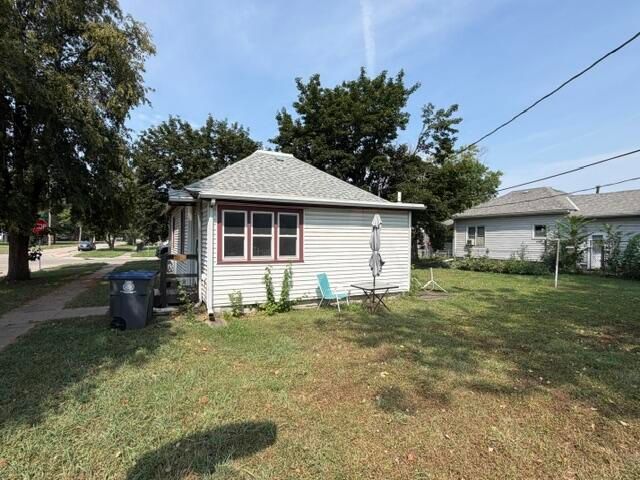 2429 S 8TH Street, Council Bluffs, IA 51501