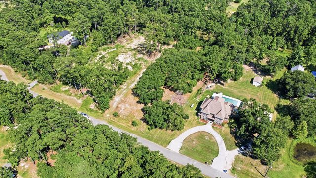 18126 Quail Run Cir, Montgomery, TX 77302